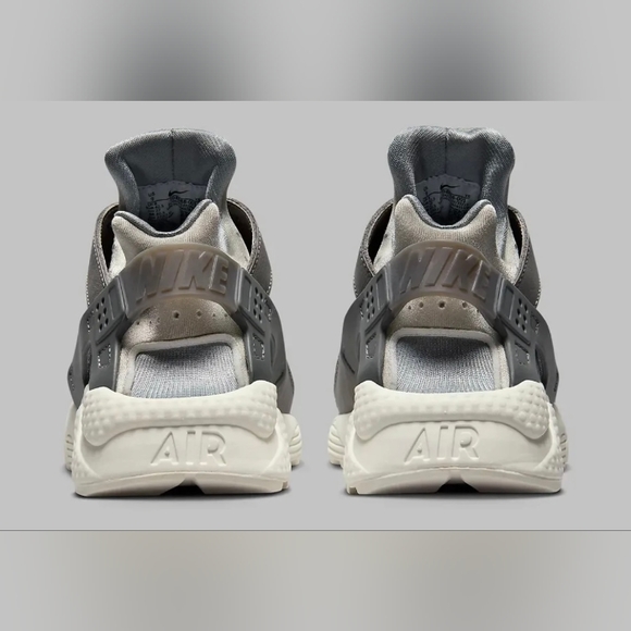 Nike Air Huarache Light Smoke Grey/Flat Pewter/Light Iron Ore FB8988-001 Size 12 - Picture 7 of 7